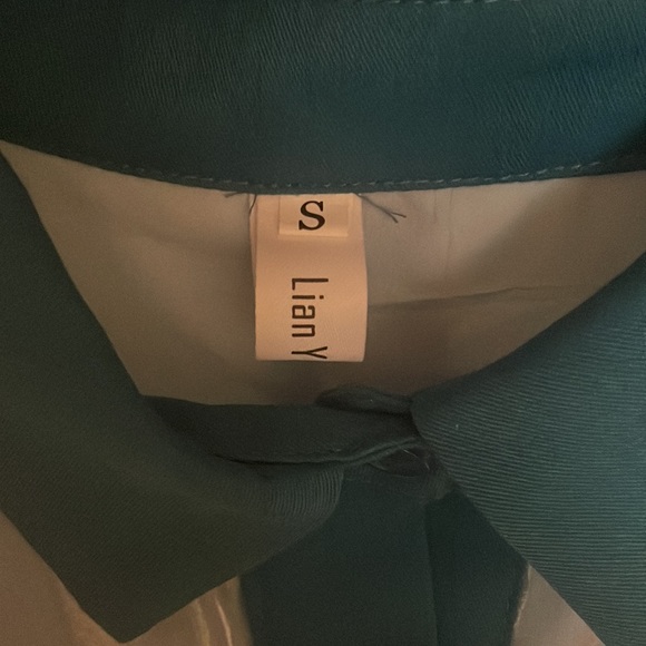 Small Blue Collared Dress - Picture 2 of 2